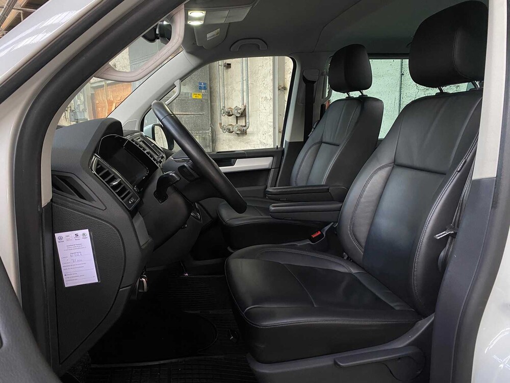 Volkswagen Caravelle Transporter Kombi 2.0 TDI L1H2 Highline 204hp 2018, H-298-LN