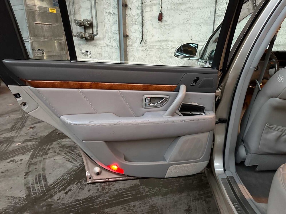 Kia Opirus 3.5 V6 203hp 2004 -Orig. NL-, 99-NZ-ZJ