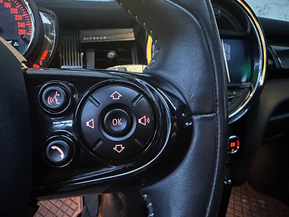 Mini 1.5 Cooper 60 Years Edition 136hp 2019 -Orig. NL-, ZL-236-Z