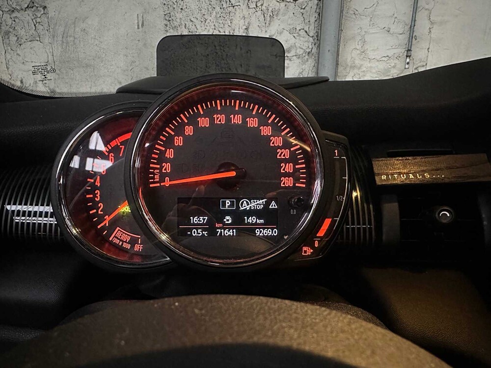 Mini 1.5 Cooper 60 Years Edition 136hp 2019 -Orig. NL-, ZL-236-Z