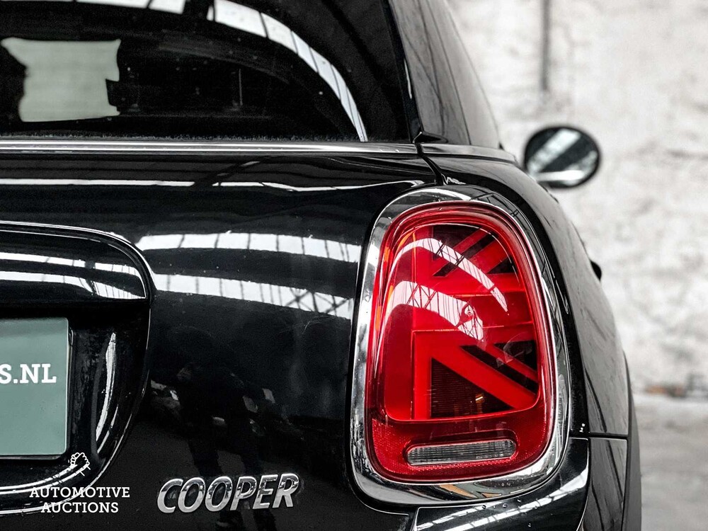 Mini 1.5 Cooper 60 Years Edition 136hp 2019 -Orig. NL-, ZL-236-Z