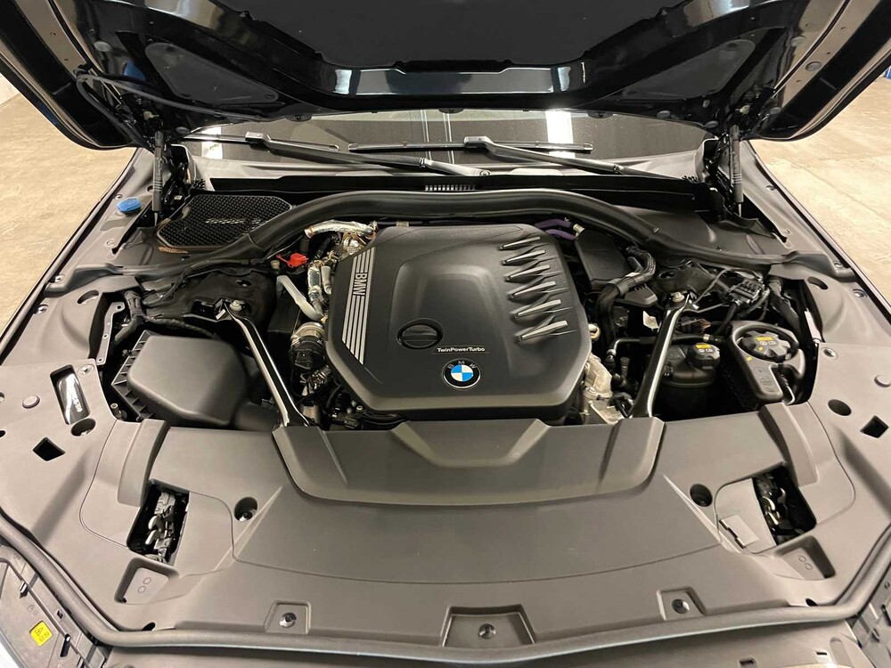 BMW 740d M-Sport xDrive High Executive G11 340PS 2022 ORIG-NL 7er, P-964-RZ