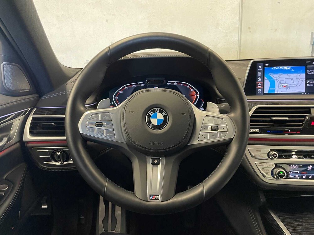 BMW 740d M-Sport xDrive High Executive G11 340PS 2022 ORIG-NL 7er, P-964-RZ