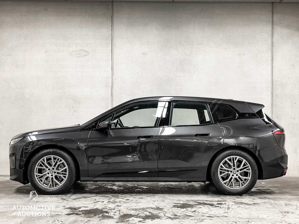 BMW iX xDrive40 Business High Executive Edition Plus 77 kWh 326PS 2023 ORIG-NL, S-978-TG