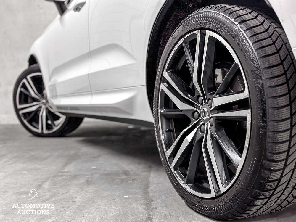 Volvo XC60 R-Design 2.0 D4 190PS 2019 ORIG-NL, XN-859-G