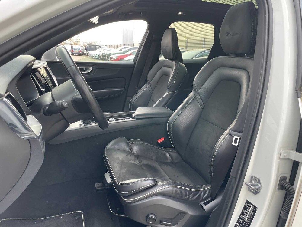 Volvo XC60 R-Design 2.0 D4 190PS 2019 ORIG-NL, XN-859-G
