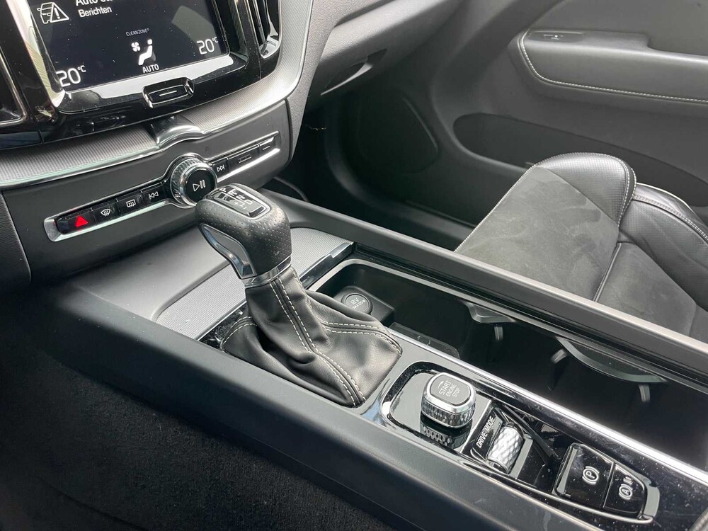 Volvo XC60 R-Design 2.0 D4 190PS 2019 ORIG-NL, XN-859-G