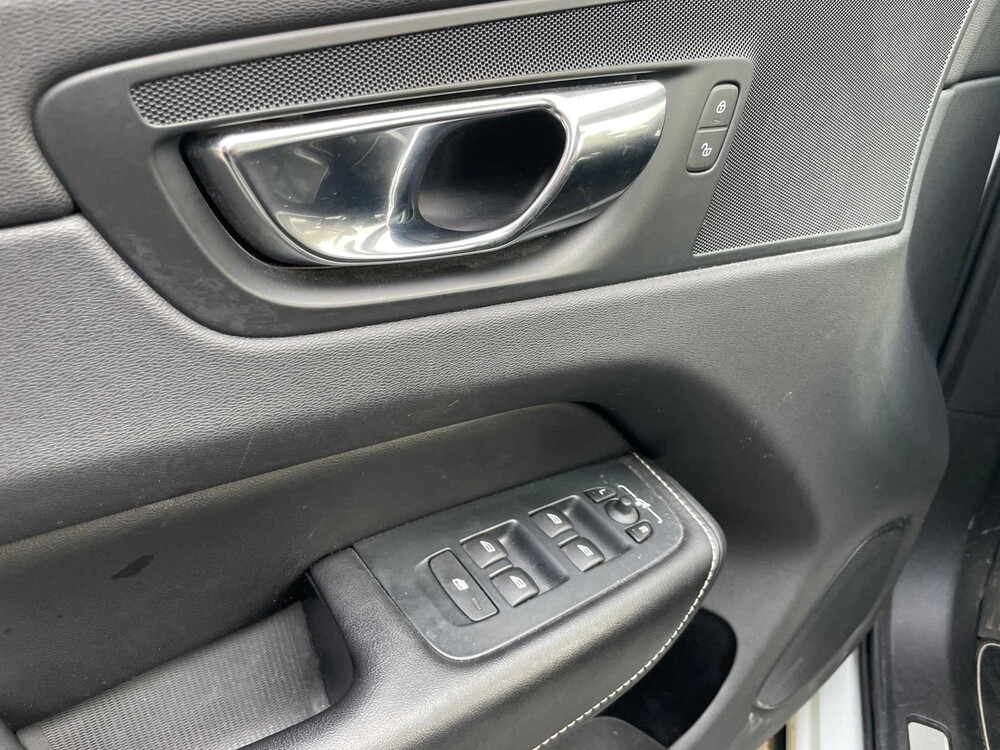 Volvo XC60 R-Design 2.0 D4 190PS 2019 ORIG-NL, XN-859-G