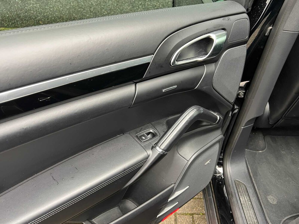 Porsche Cayenne 3.0 D V6 Platinum Edition 262PS 2017 ORIG-NL, NB-960-F