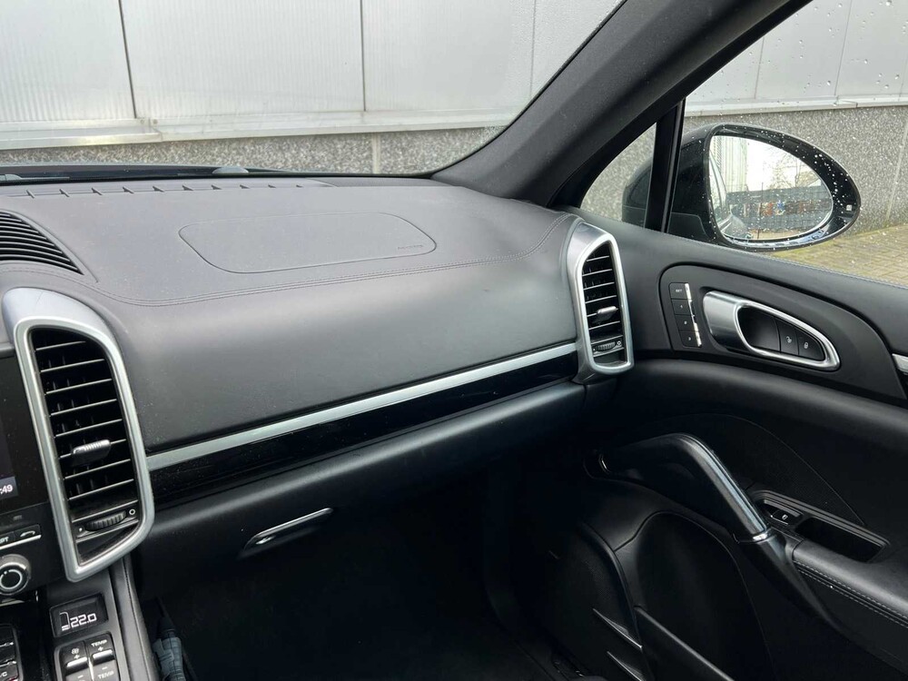 Porsche Cayenne 3.0 D V6 Platinum Edition 262PS 2017 ORIG-NL, NB-960-F