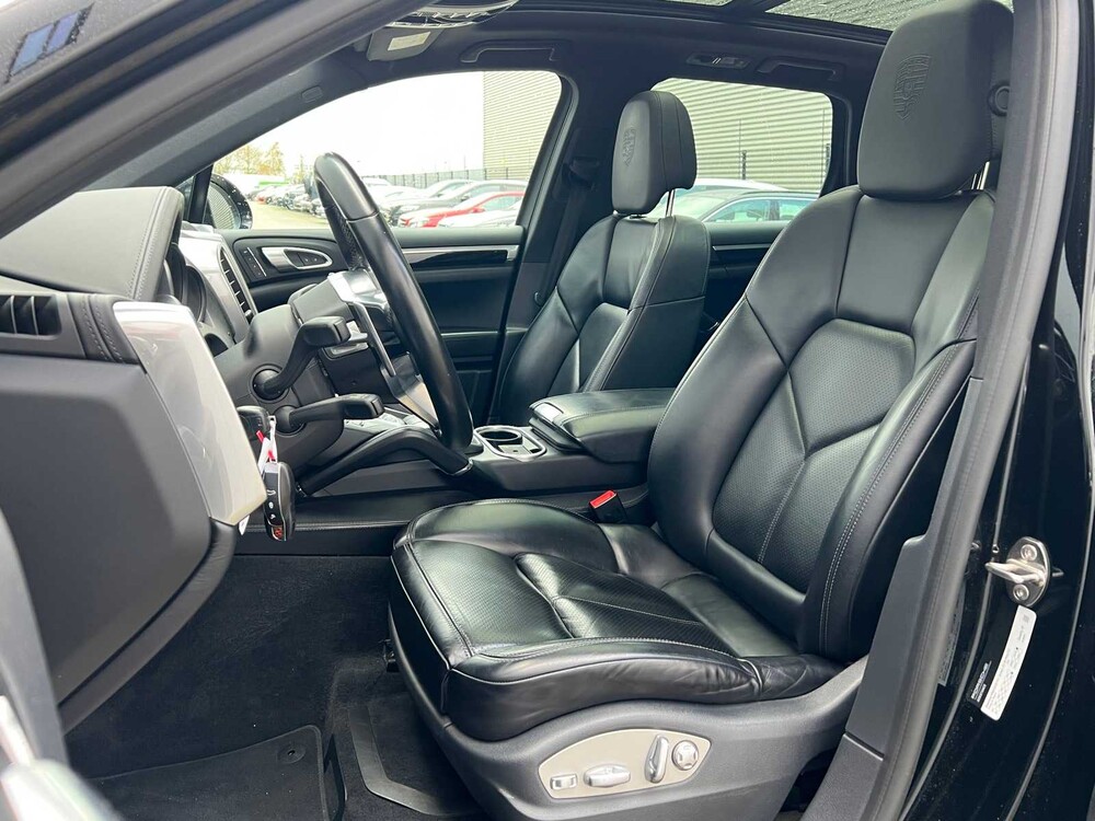 Porsche Cayenne 3.0 D V6 Platinum Edition 262PS 2017 ORIG-NL, NB-960-F