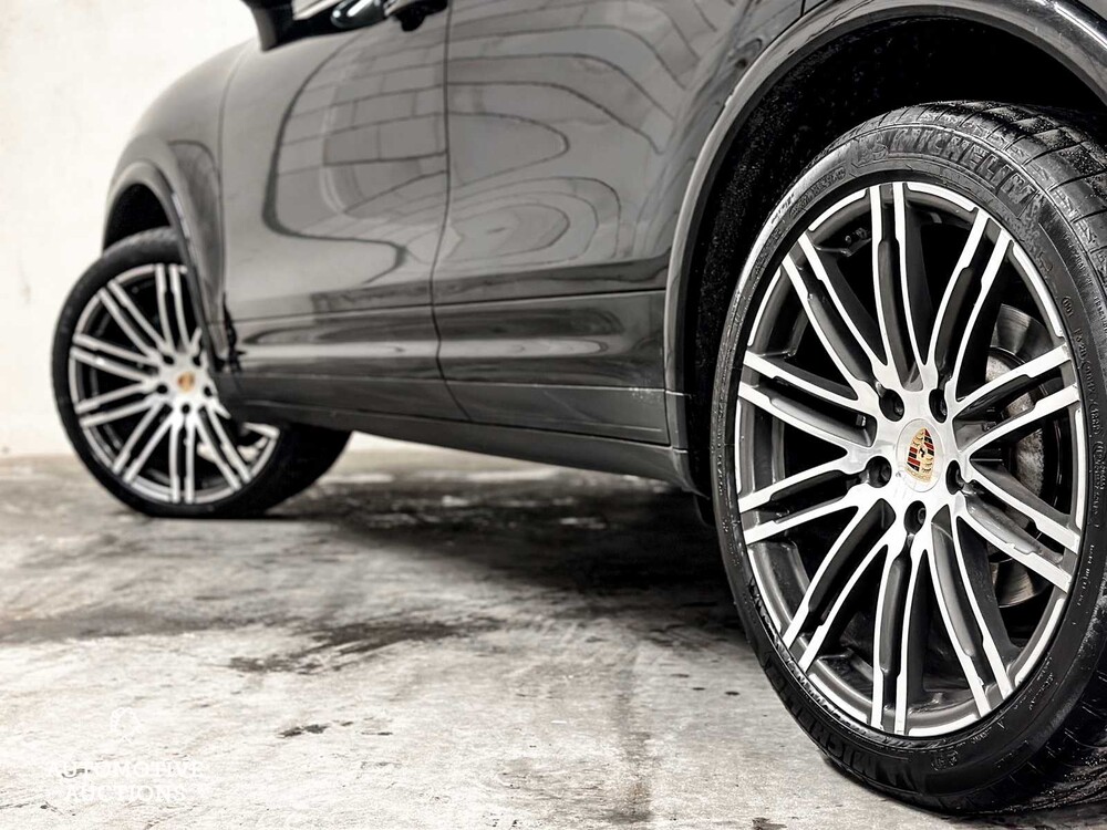 Porsche Cayenne 3.0 D V6 Platinum Edition 262PS 2017 ORIG-NL, NB-960-F