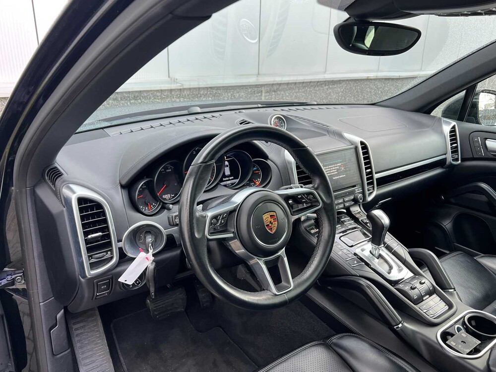 Porsche Cayenne 3.0 D V6 Platinum Edition 262PS 2017 ORIG-NL, NB-960-F