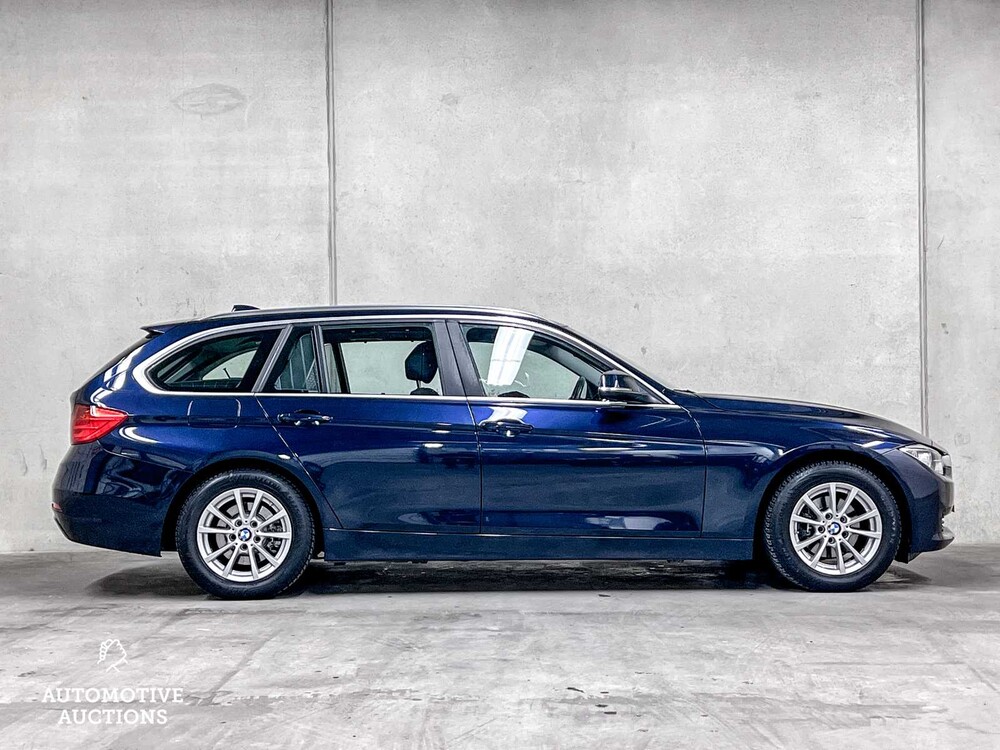 BMW 316d Touring Executive 116PS 2015 -Automatik- ORIG-NL, GK-739-J