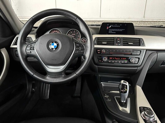 BMW 316d Touring Executive 116pk 2015 -automaat- ORIG-NL, GK-739-J
