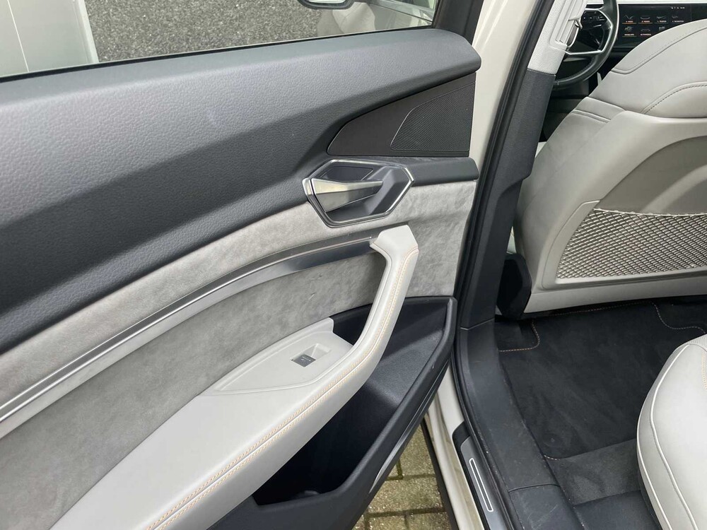 Audi E-Tron 55 Quattro Advance Pro Line Plus 360PS 2018, L-747-JS