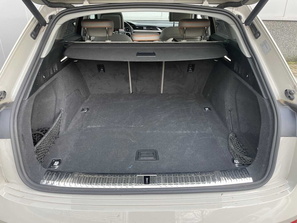 Audi E-Tron 55 Quattro Advance Pro Line Plus 360PS 2018, L-747-JS