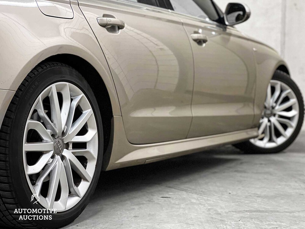 Audi A6 Avant 2.0 TDI Ultra S-Line Edition 190PS 2017 ORIG-NL, PH-228-S