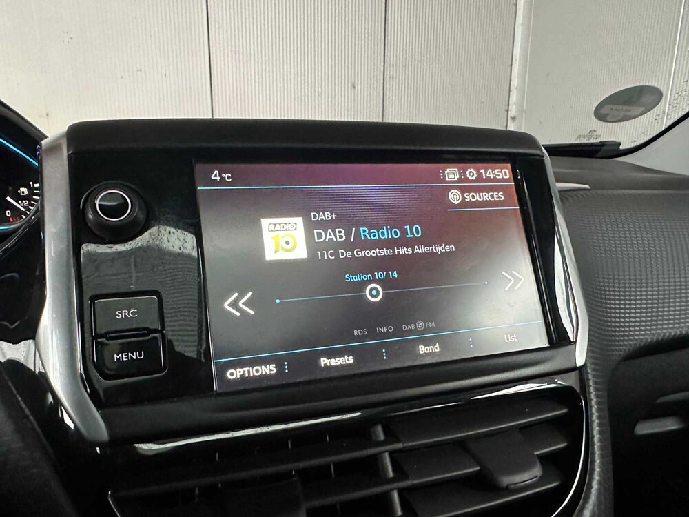 Peugeot 2008 1.2 PureTech Allure 110PS 2017, SZ-144-F