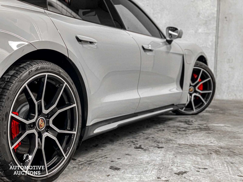 Porsche Taycan Sport Turismo 79 kWh 326PS 2022, P-060-TL