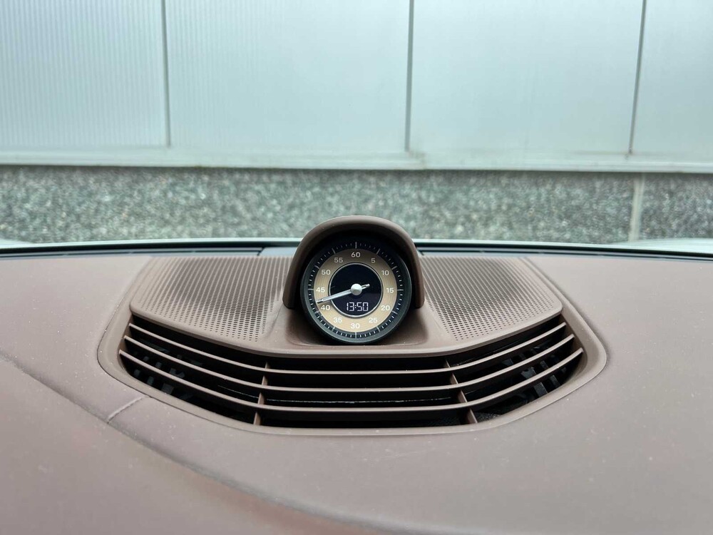 Porsche Taycan Sport Turismo 79 kWh 326PS 2022, P-060-TL