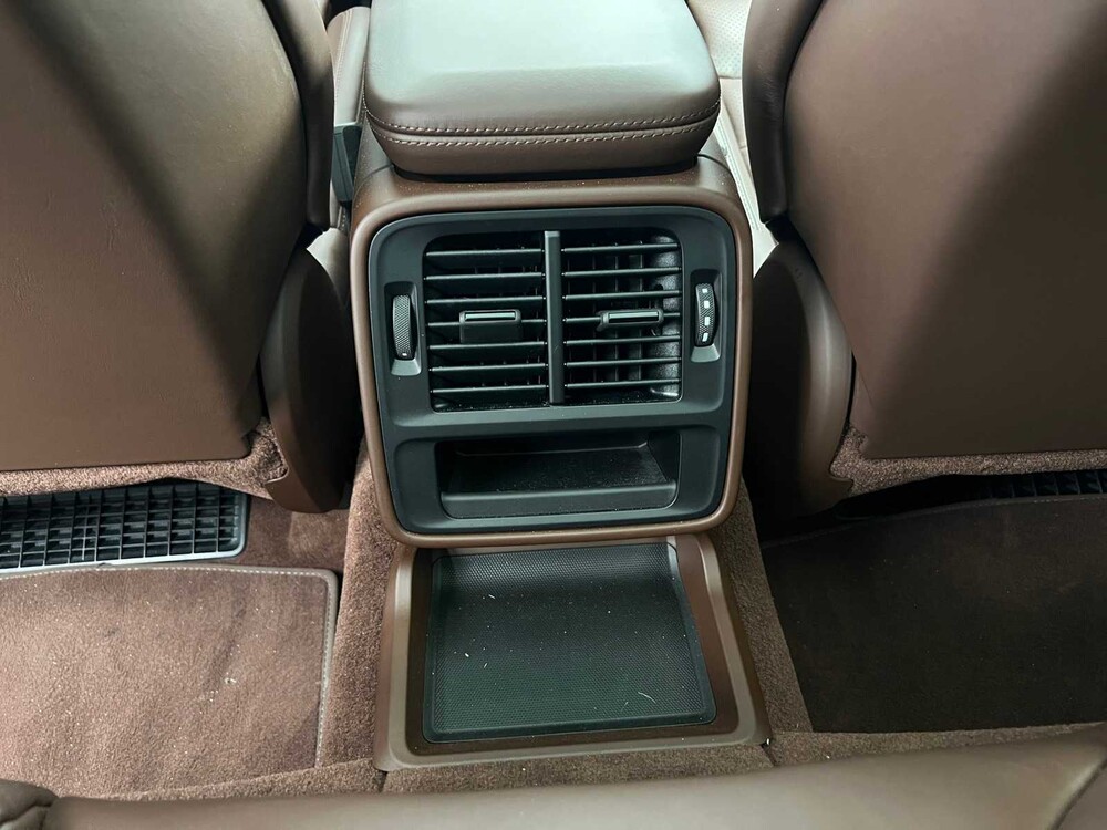 Porsche Taycan Sport Turismo 79 kWh 326PS 2022, P-060-TL