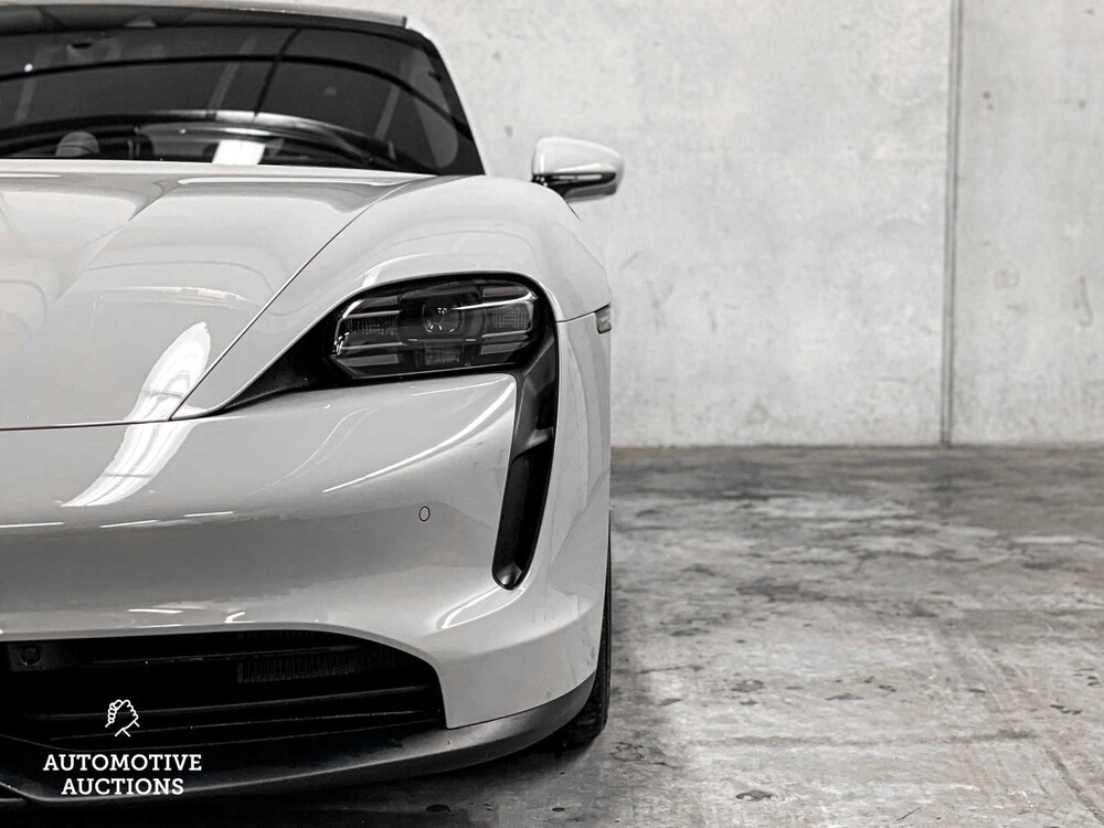Porsche Taycan Sport Turismo 79 kWh 326PS 2022, P-060-TL