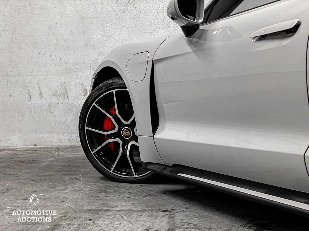 Porsche Taycan Sport Turismo 79 kWh 326PS 2022, P-060-TL