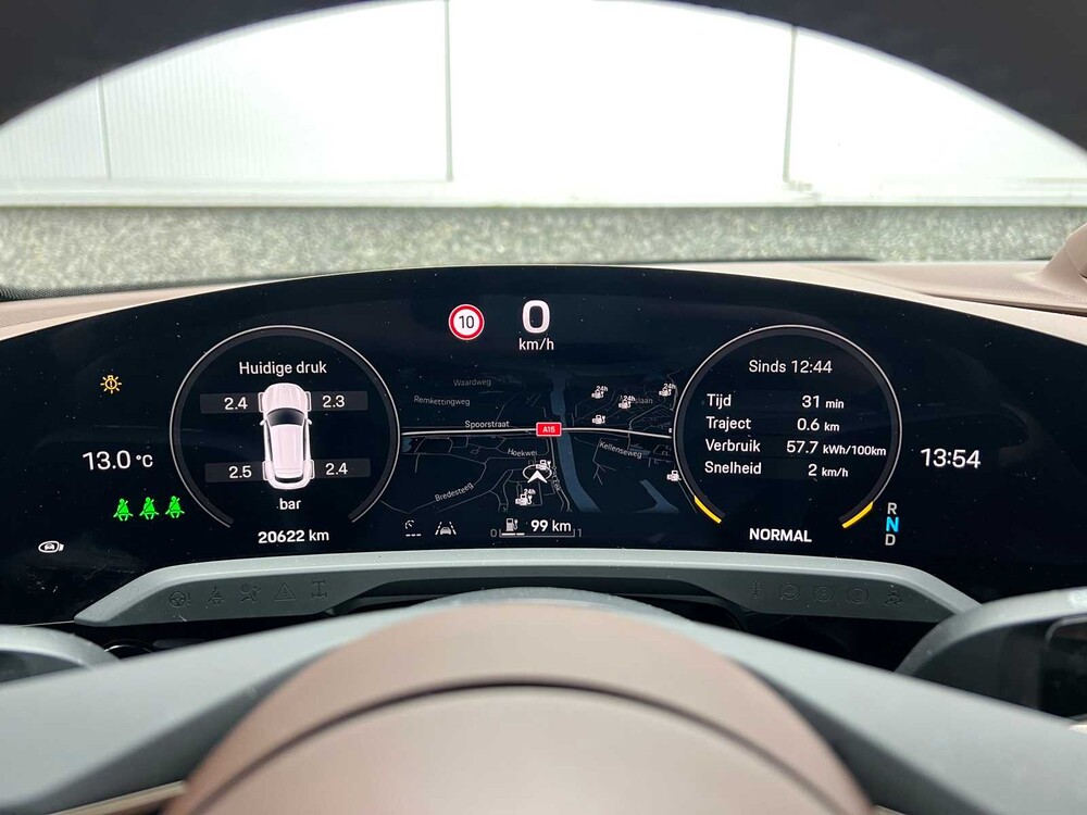 Porsche Taycan Sport Turismo 79 kWh 326PS 2022, P-060-TL