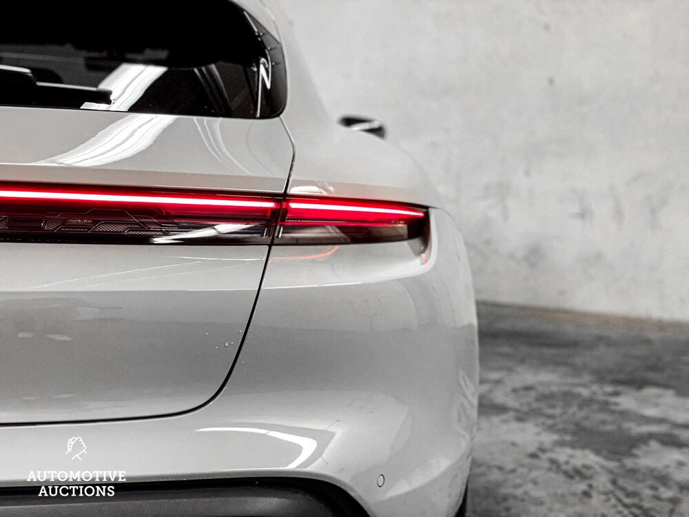 Porsche Taycan Sport Turismo 79 kWh 326PS 2022, P-060-TL