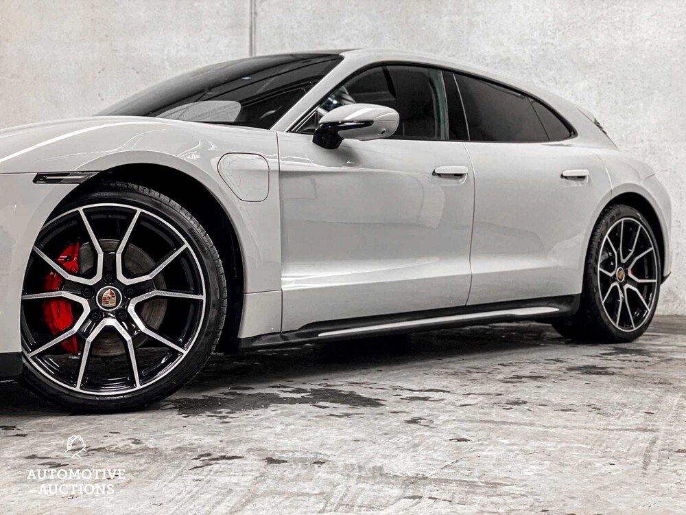 Porsche Taycan Sport Turismo 79 kWh 326PS 2022, P-060-TL