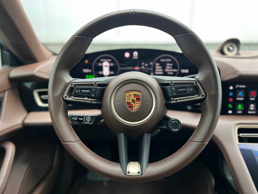 Porsche Taycan Sport Turismo 79 kWh 326PS 2022, P-060-TL