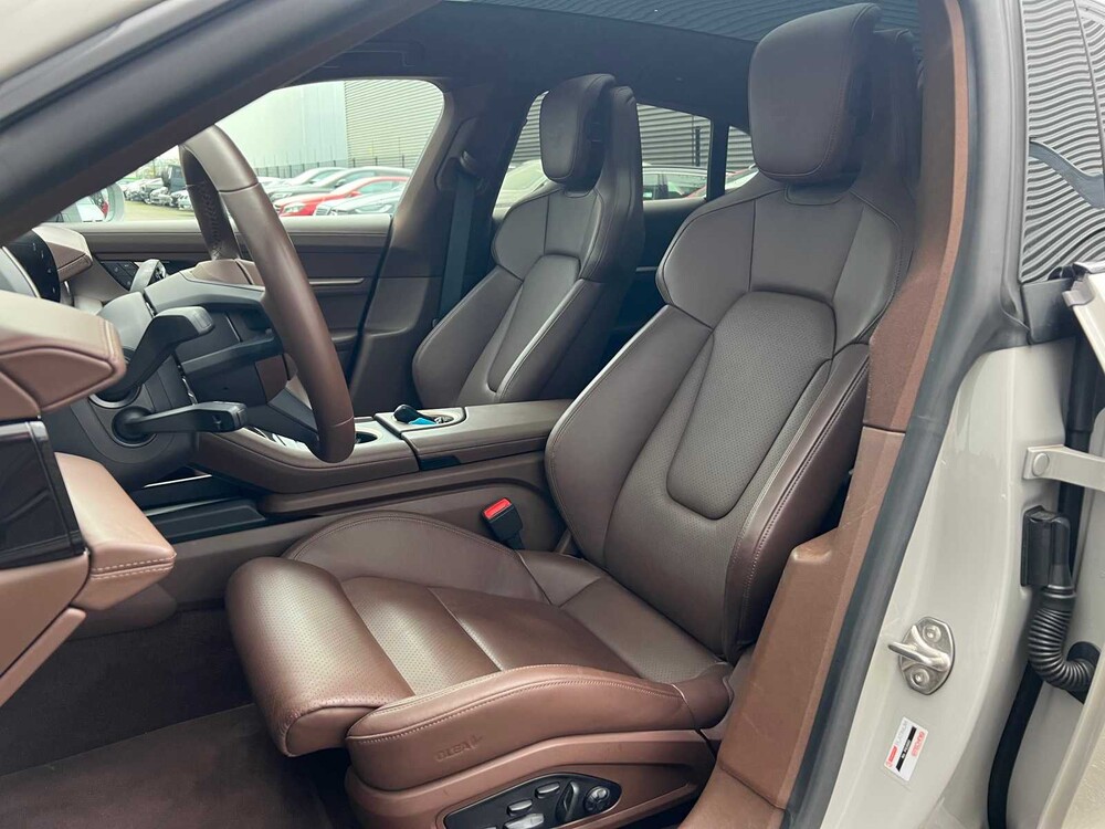 Porsche Taycan Sport Turismo 79 kWh 326PS 2022, P-060-TL