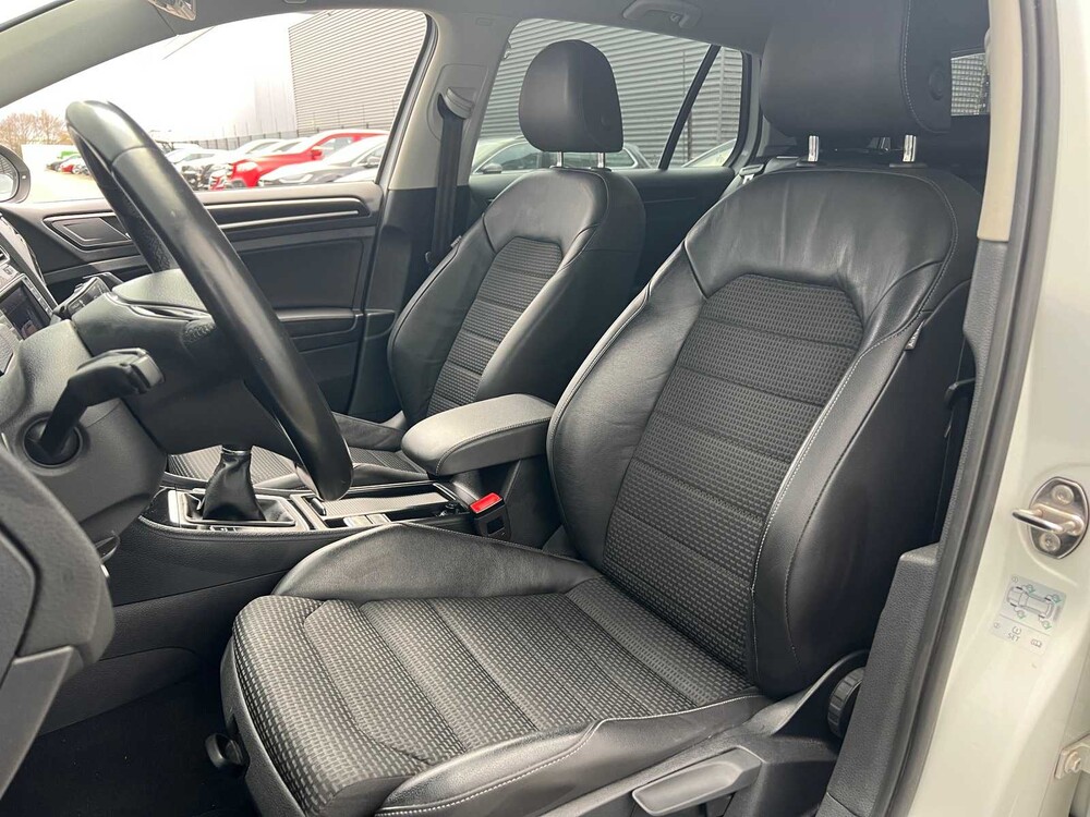 Volkswagen Golf 1.4 TSI Highline 122PS 2013, X-824-BJ