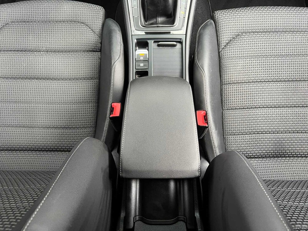 Volkswagen Golf 1.4 TSI Highline 122PS 2013, X-824-BJ