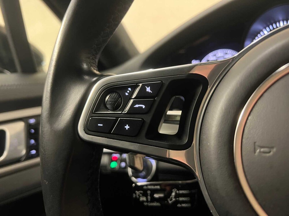 Porsche Panamera Sport Turismo Turbo S E-Hybrid 4.0 V8 680PS 2018 Sport-Chrono