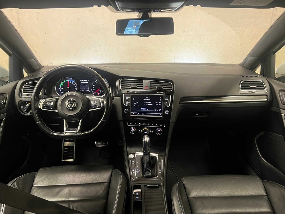 Volkswagen Golf GTE 1.4 TSI 204PS Plug-In Hybrid 2015 ORIG-NL, GL-329-J