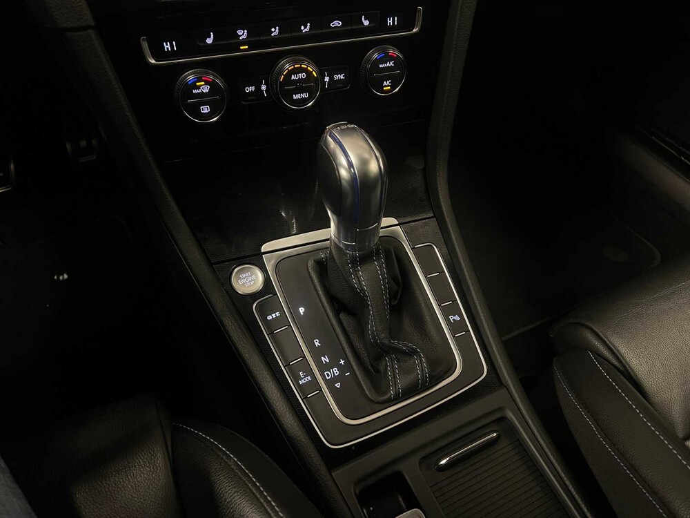 Volkswagen Golf GTE 1.4 TSI 204PS Plug-In Hybrid 2015 ORIG-NL, GL-329-J