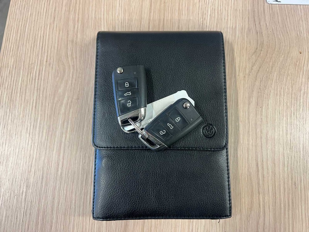 Volkswagen Golf GTE 1.4 TSI 204PS Plug-In Hybrid 2015 ORIG-NL, GL-329-J