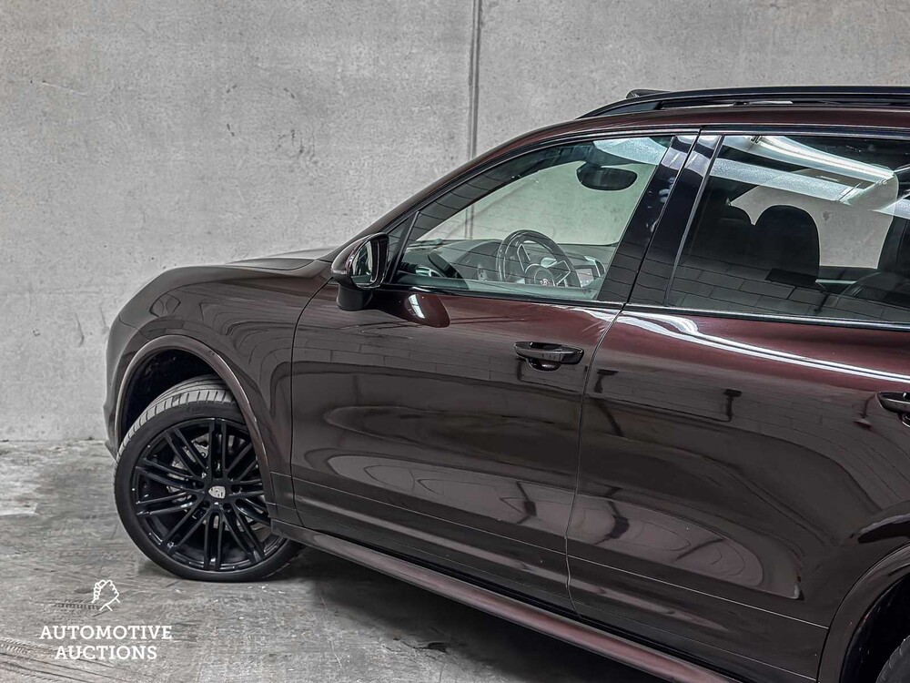 Porsche Cayenne S 4.2 D V8 385PS 2015, niederländische Zulassung