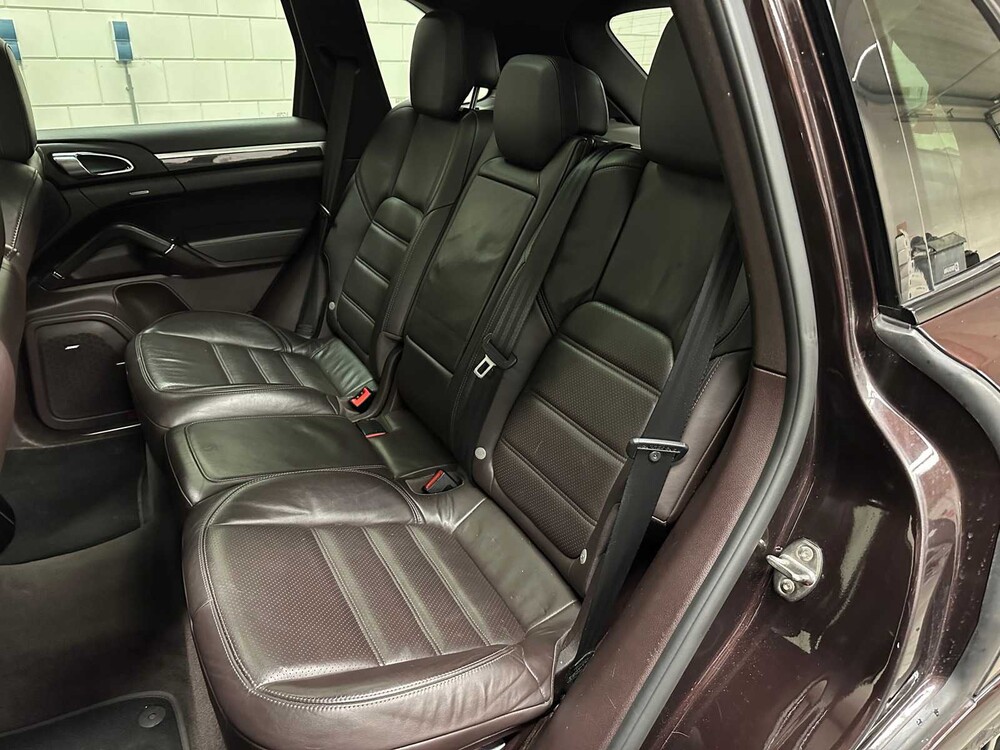Porsche Cayenne S 4.2 D V8 385PS 2015, niederländische Zulassung
