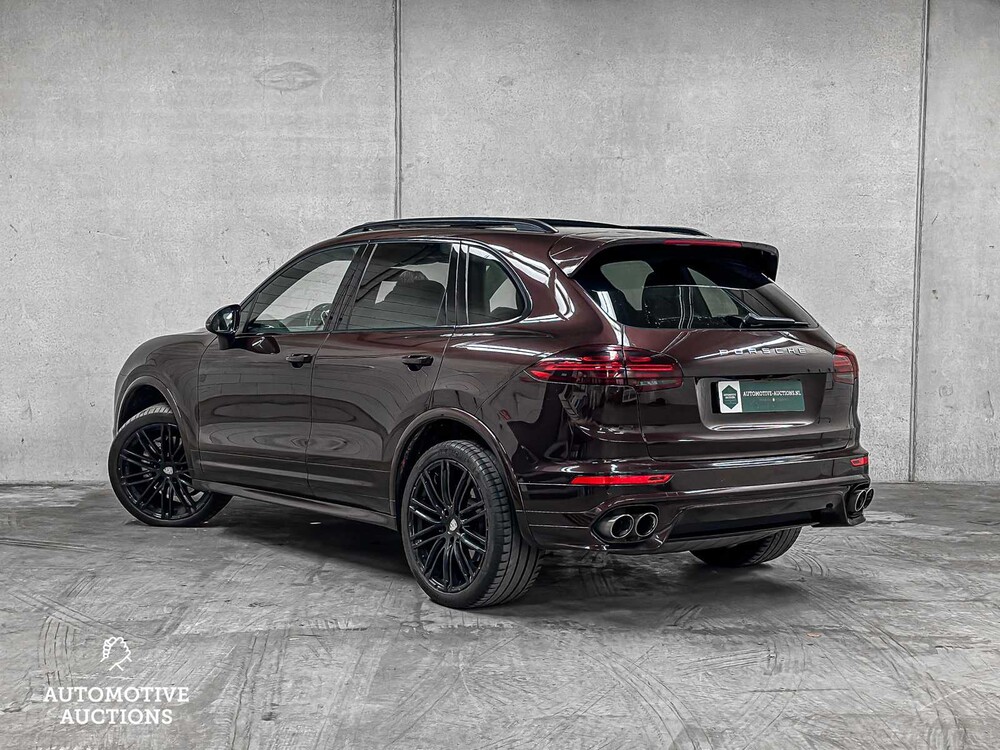 Porsche Cayenne S 4.2 D V8 385PS 2015, niederländische Zulassung