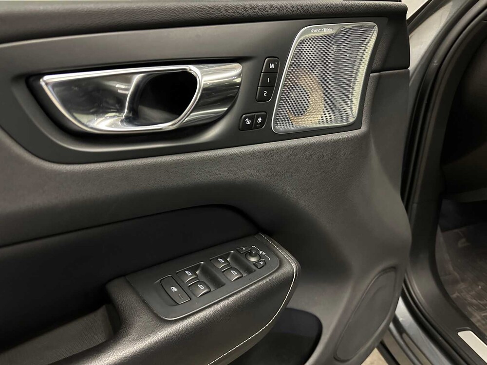 Volvo XC60 2.0 D5 AWD R-Design 235PS 2019 ORIG-NL, XS-033-S