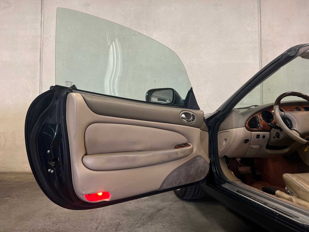 Jaguar XK8 4.0 V8 Cabriolet 284PS 2000, 07-XJ-GG -Youngtimer-