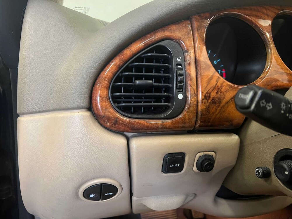 Jaguar XK8 4.0 V8 Cabriolet 284PS 2000, 07-XJ-GG -Youngtimer-