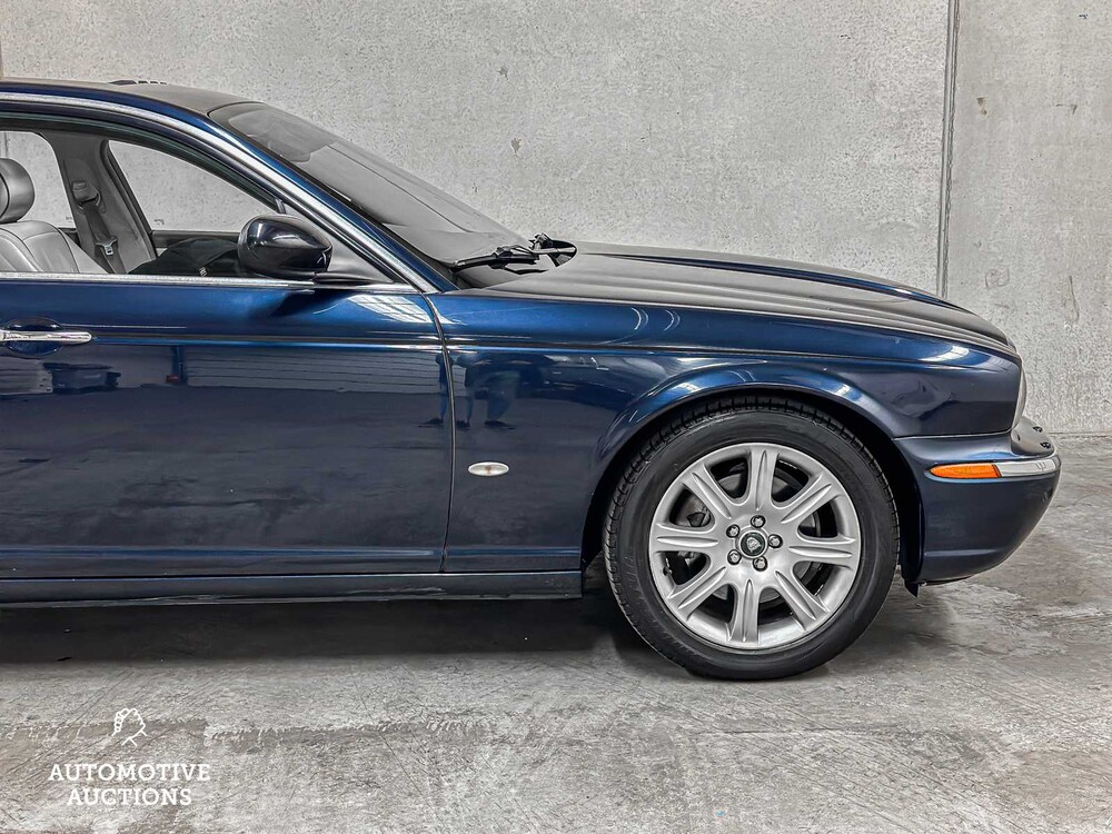 Jaguar XJ 2.7D V6 Sovereign 207PS 2006 ORIG-NL, 95-SJ-SN -Youngtimer-