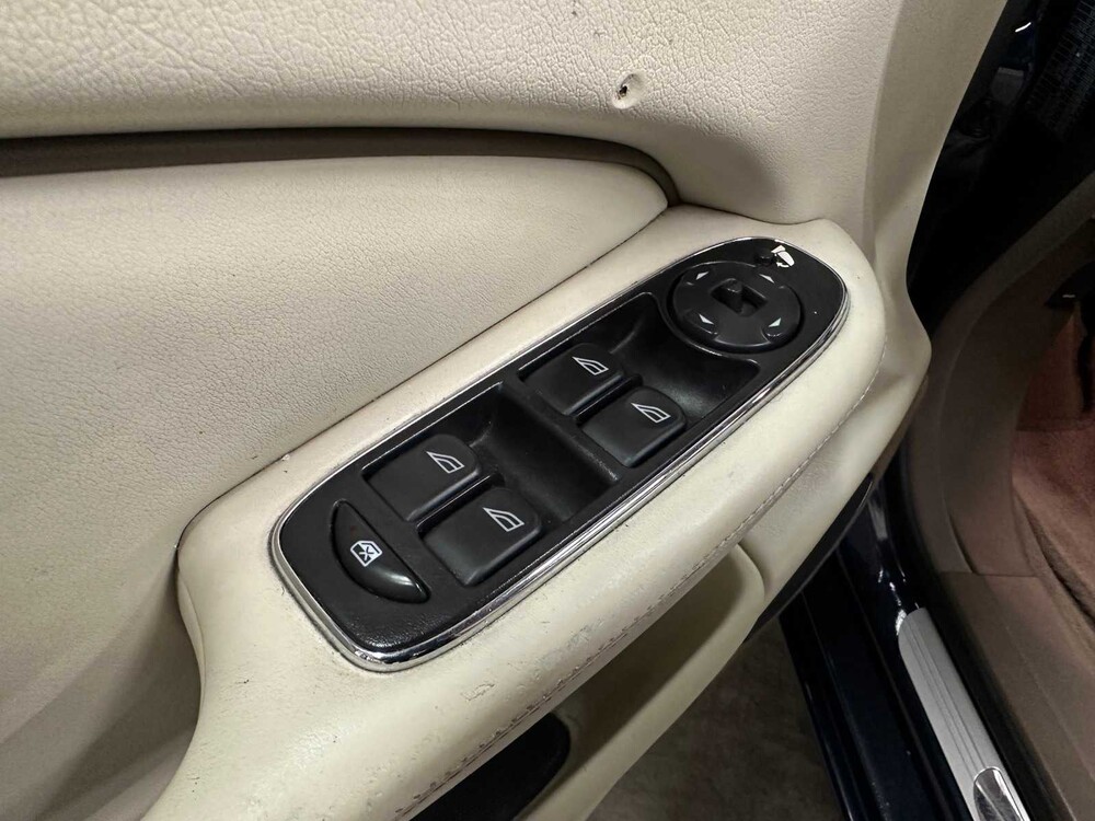 Jaguar XJ 2.7D V6 Sovereign 207PS 2006 ORIG-NL, 95-SJ-SN -Youngtimer-