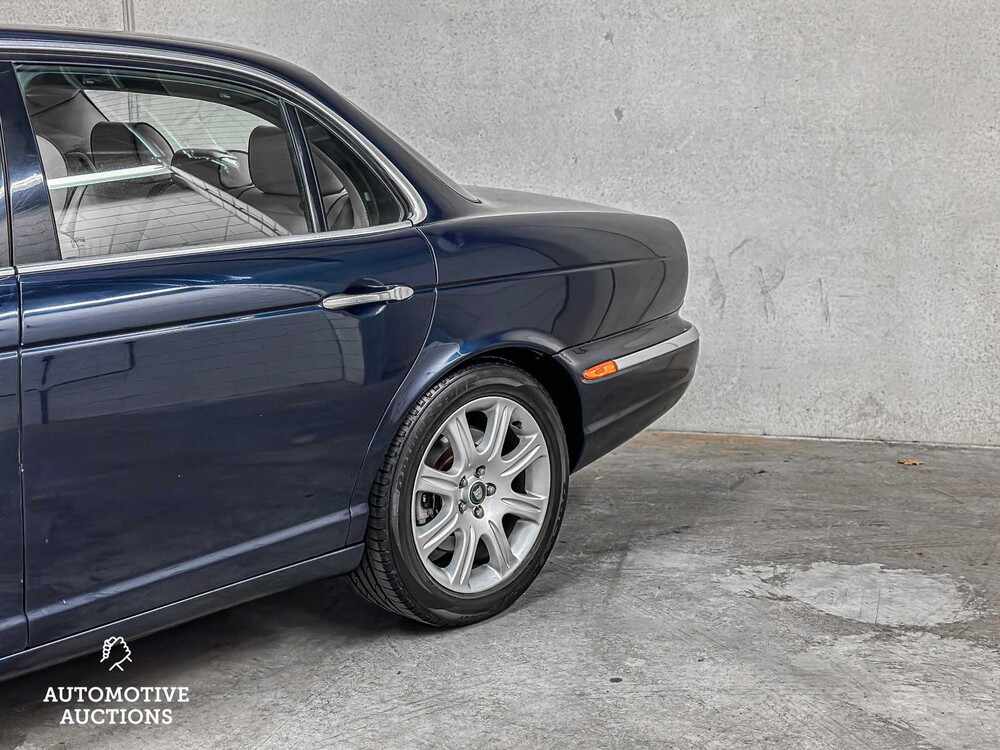 Jaguar XJ 2.7D V6 Sovereign 207PS 2006 ORIG-NL, 95-SJ-SN -Youngtimer-