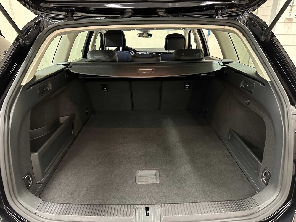 Volkswagen Passat Variant GTE 1.4 TSI Highline 156PS 2015, HJ-119-D