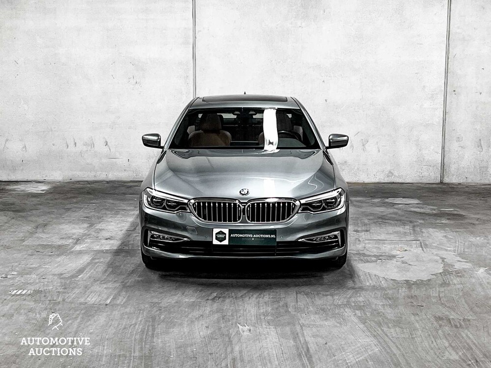BMW 530e iPerformance High Executive G30 293PS 2018 5er -ORIG. NL-, RV-702-V